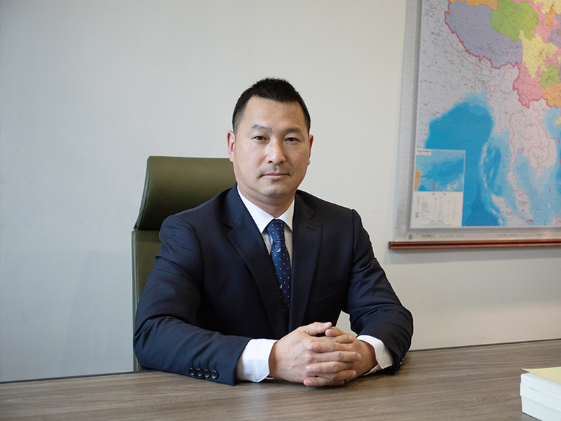 党支部书记、工会主席  施祖俊